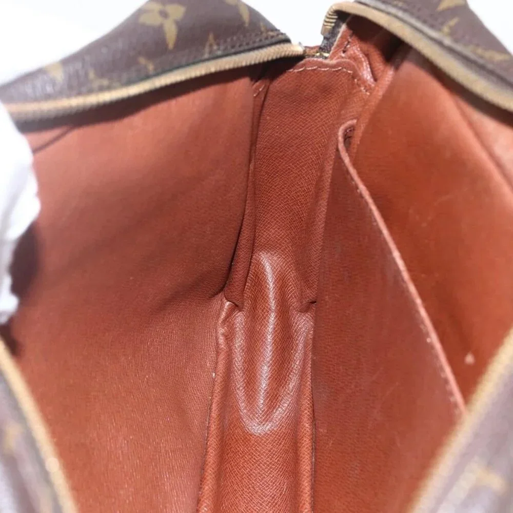 LOUIS VUITTON Monogram Compiegne 28 Clutch Bag - Picture 16 of 16